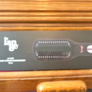 L’ange Le Vite Ceramic Straightening Brush